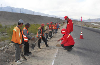 新疆:喀什公路管理局塔什庫(kù)爾干分局在雪域高原鑄就公路養(yǎng)護(hù)品牌