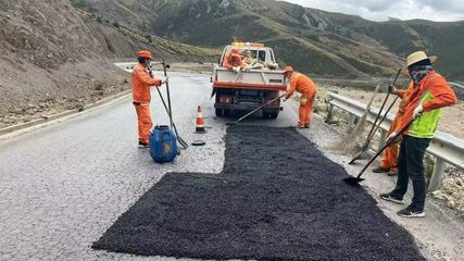 青海|玉樹公路總段全面抓實各項公路養護工作