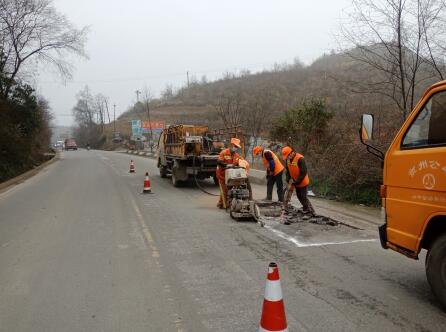 大方公路管理段 疫情防控不松勁 公路養護抓得緊