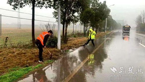 赤壁交投集團掀起春季公路養護熱潮