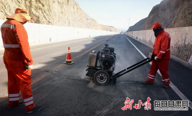 肅州公路段全面吹響冬季養護"沖鋒號"
