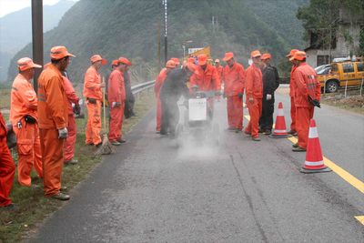 供應用于無的公路開槽機,切割機_公路開槽機,切割機廠家價格_駐馬店市開發區天中草業部_一呼百應網