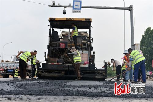 邯鄲廣平 修復國省干線公路病害路面 保障汛期公路通行安全
