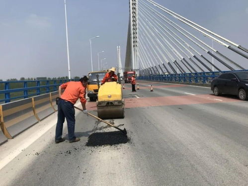 蔡甸公路局全力做好 五一 期間 公路養護安全保暢工作